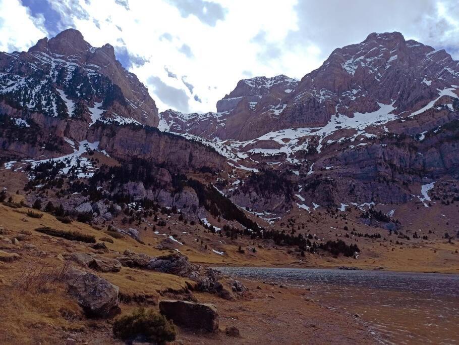 Appartamento La Casica De Sabi Sabiñánigo Esterno foto